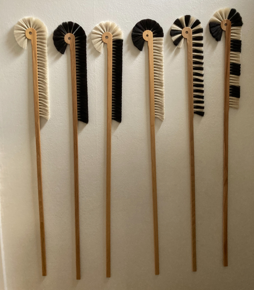 Bispestav/skabsbørste (140cm)
